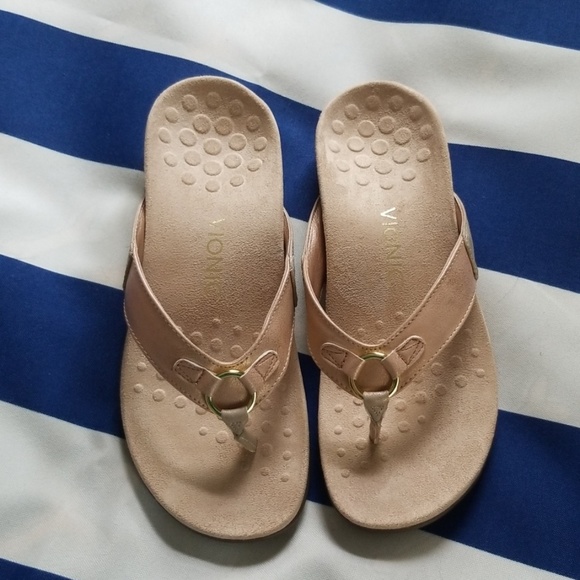 vionic rose gold sandals